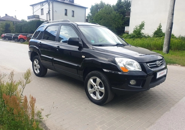 Kia Sportage cena 29000 przebieg: 187000, rok produkcji 2010 z Garwolin małe 301